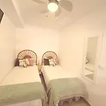 Апартаменты Relax And Sea View - Cabo Cervera-torrevieja Торевьиа