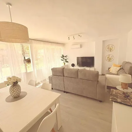 Relax And Sea View - Cabo Cervera-torrevieja Апартаменты *